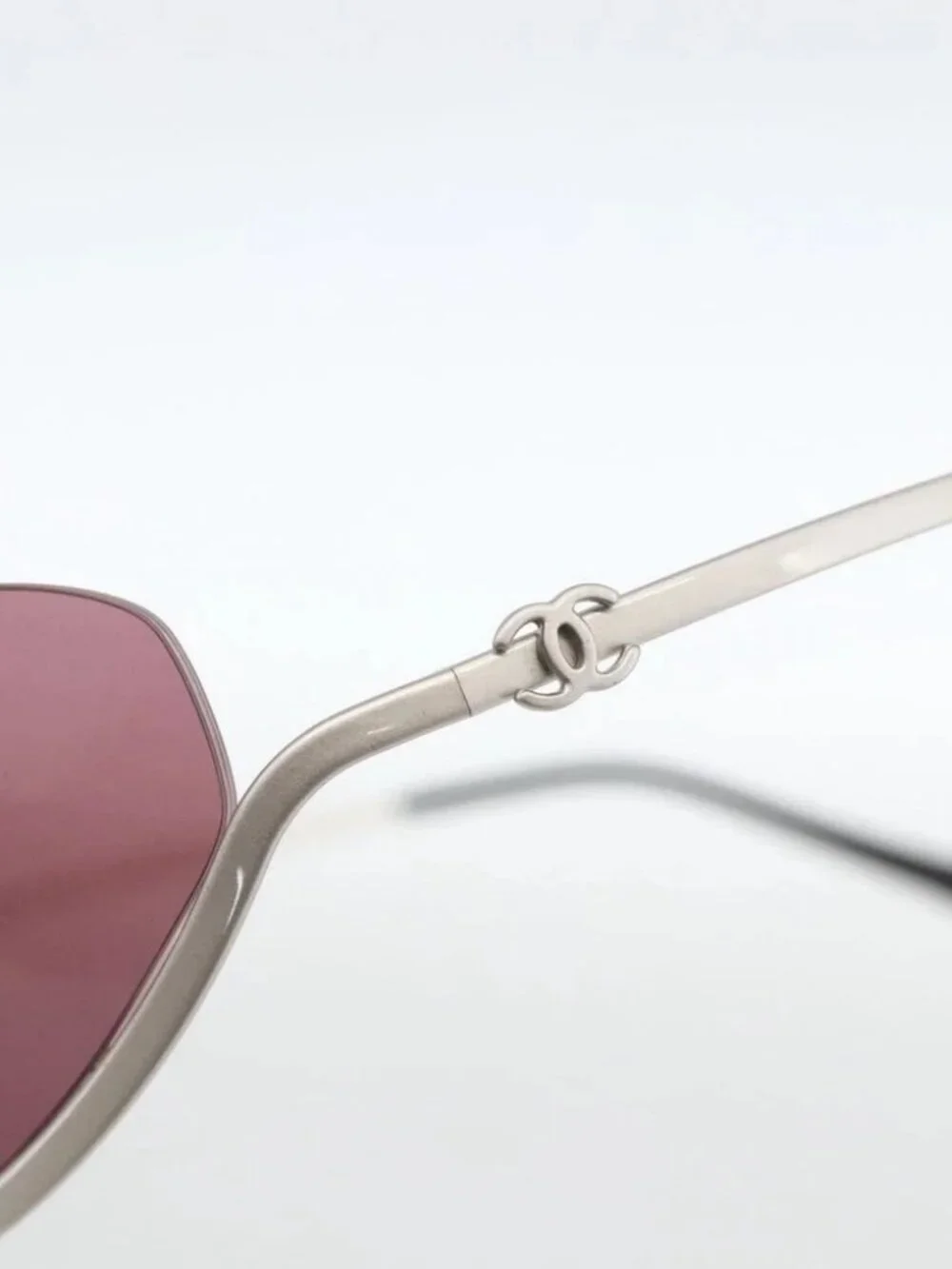 CHANEL brand	chanel color	silver
