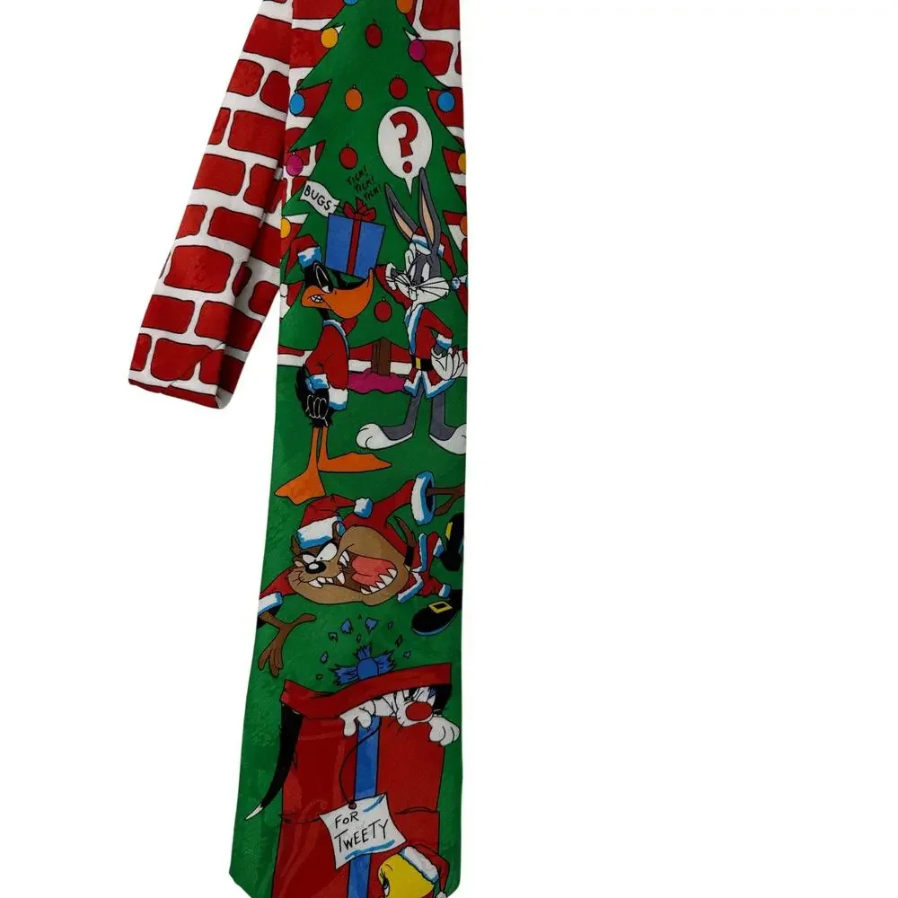 Looney Tunes Mania add festive