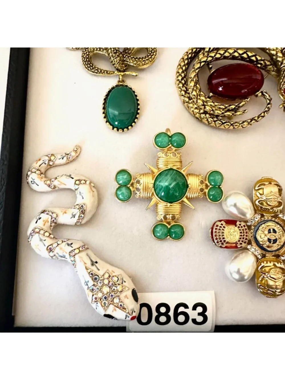 N/A stunning collection