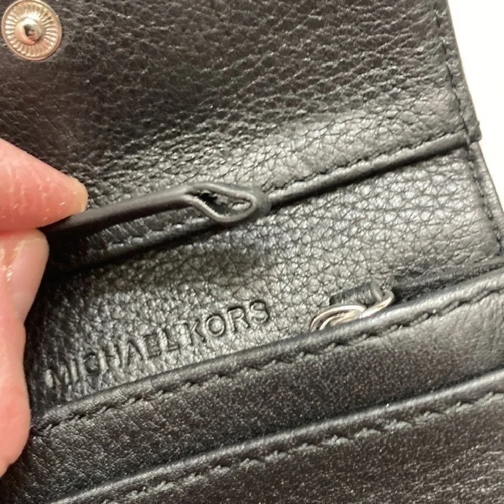 Michael Kors missing keyring