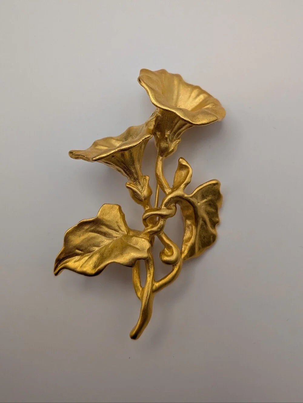 Jacqueline Ferrar elegant gold