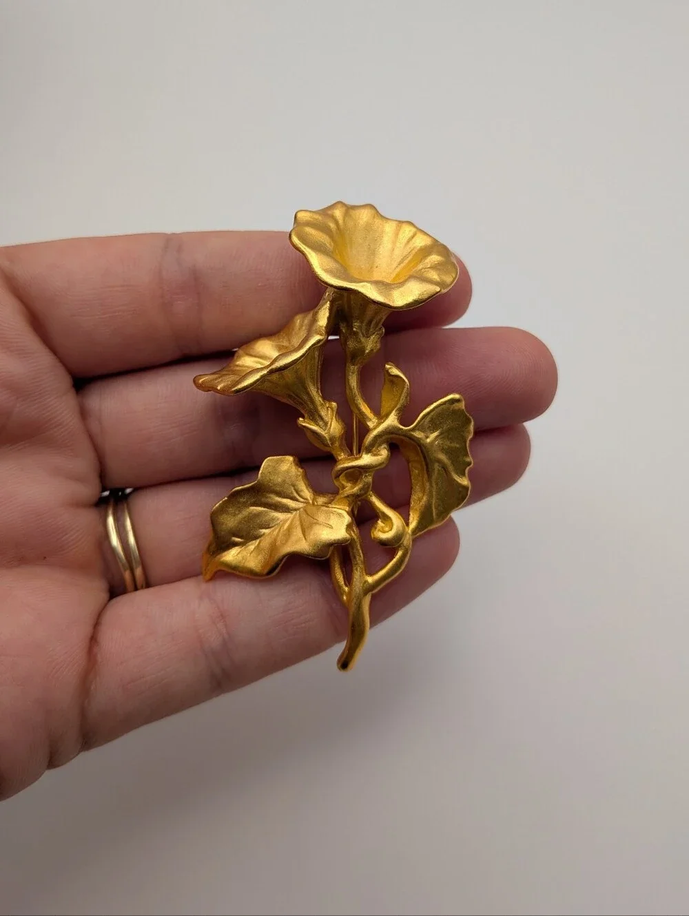 Jacqueline Ferrar elegant gold