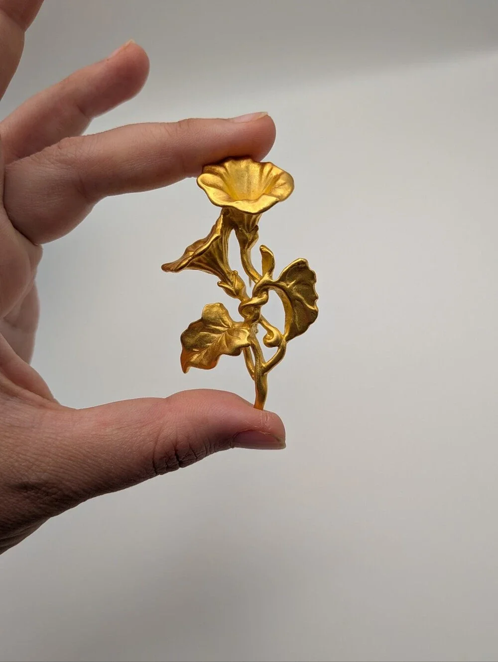 Jacqueline Ferrar elegant gold