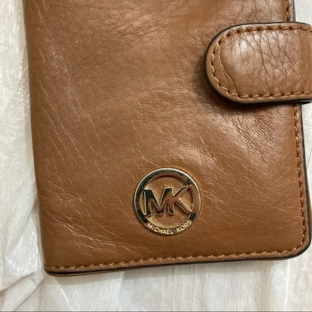 Michael Kors light wear