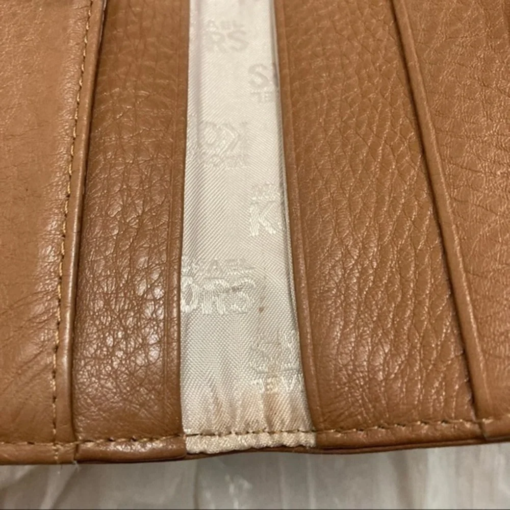 Michael Kors light wear
