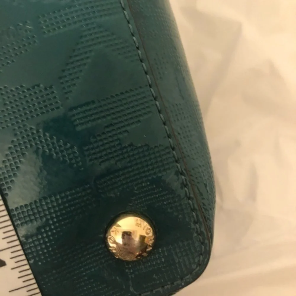 Michael Kors few creases