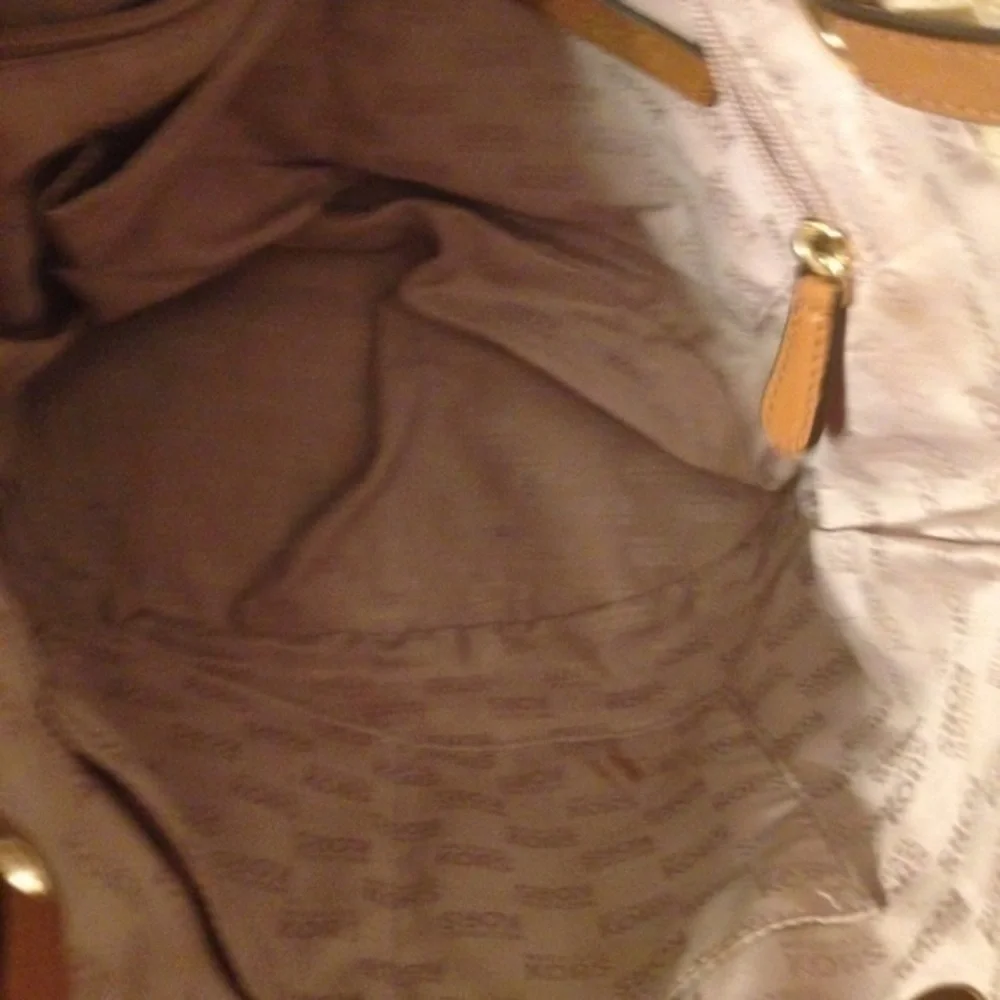 Michael Kors minor wear