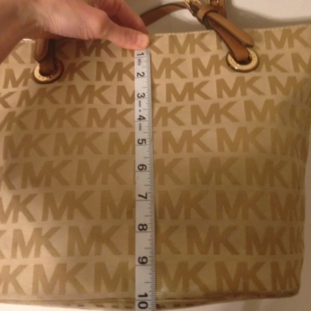 Michael Kors minor wear