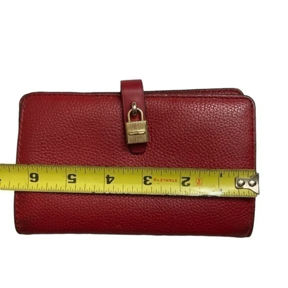 Michael Kors some wear