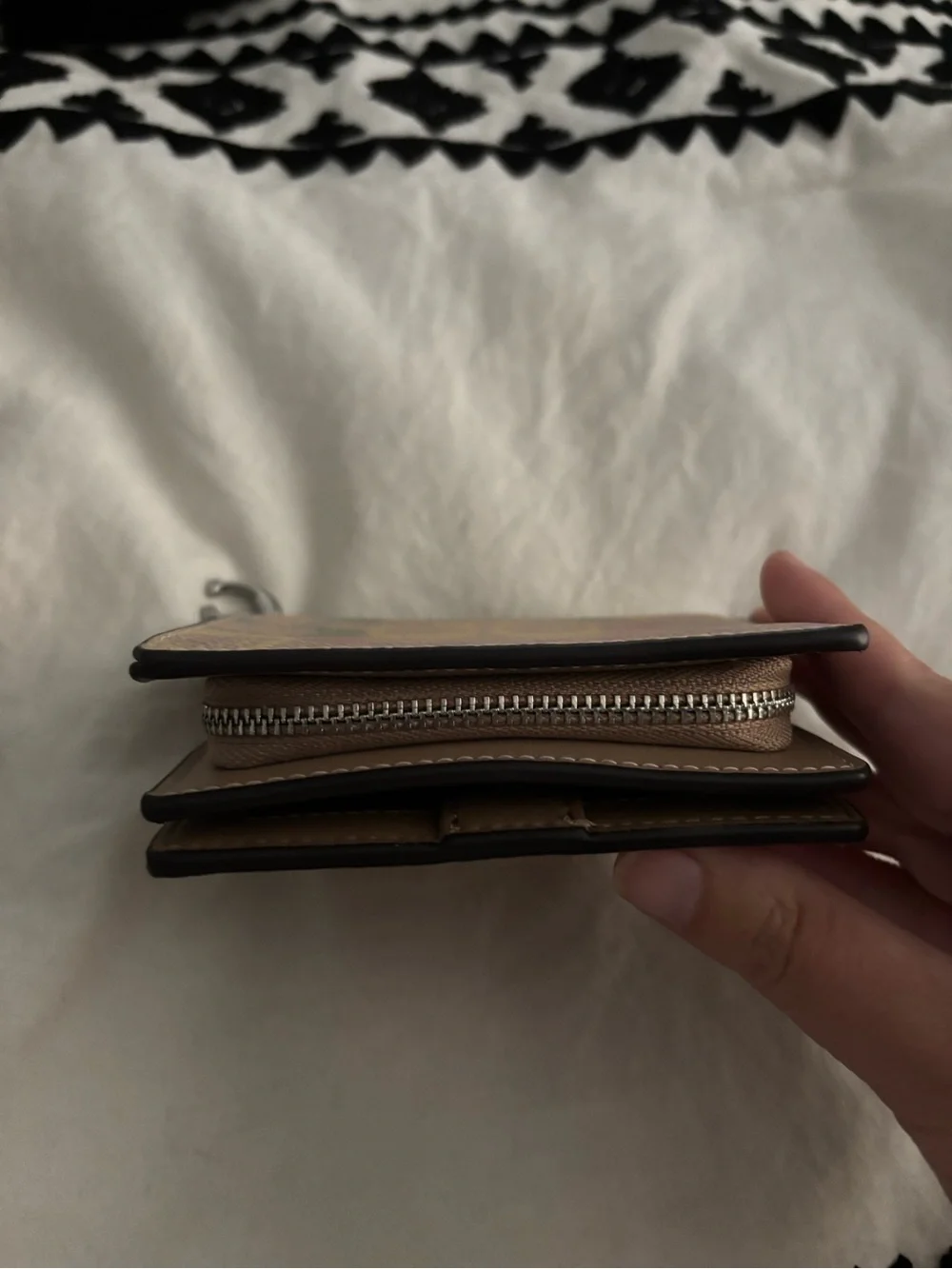 Coach nwt compact