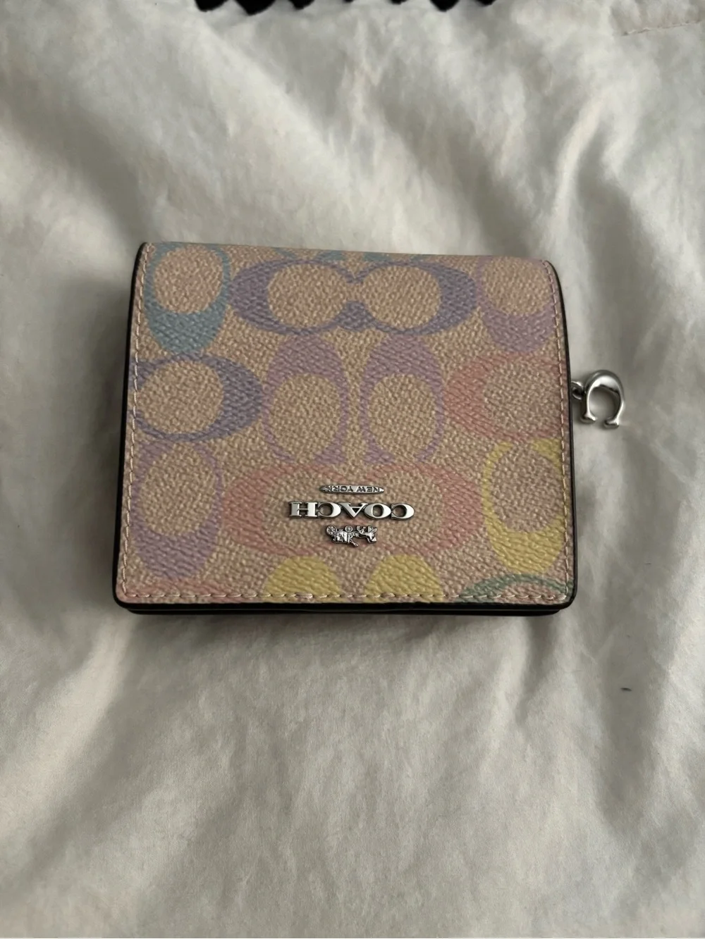Coach nwt compact