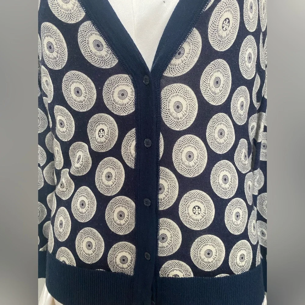 Tory Burch 100% Wool/Laine Lightweight Cardigan size XL in pristine condition