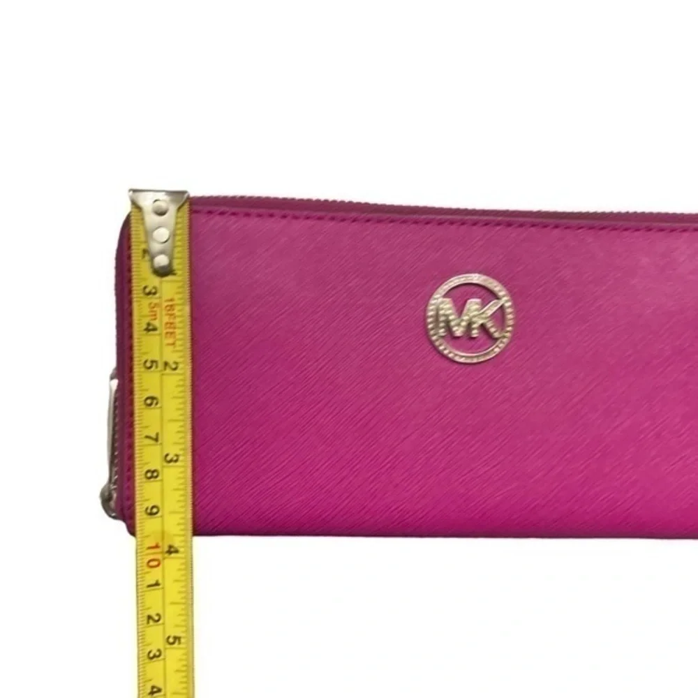 Michael Kors i’m unsure