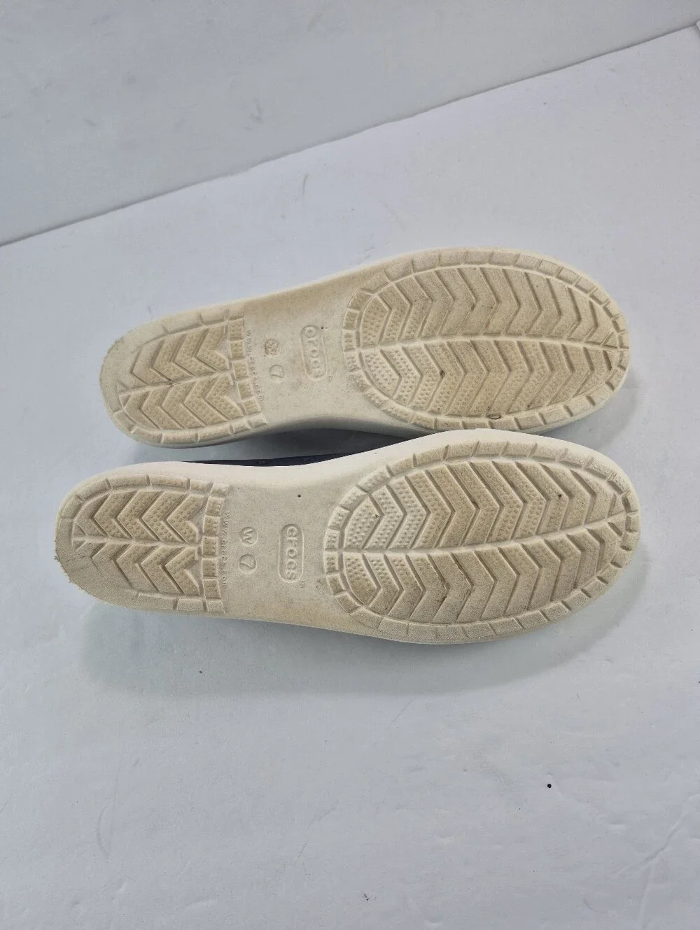 Crocs CitiLane Platform Slip-On Ballet Flats in women's size 7.