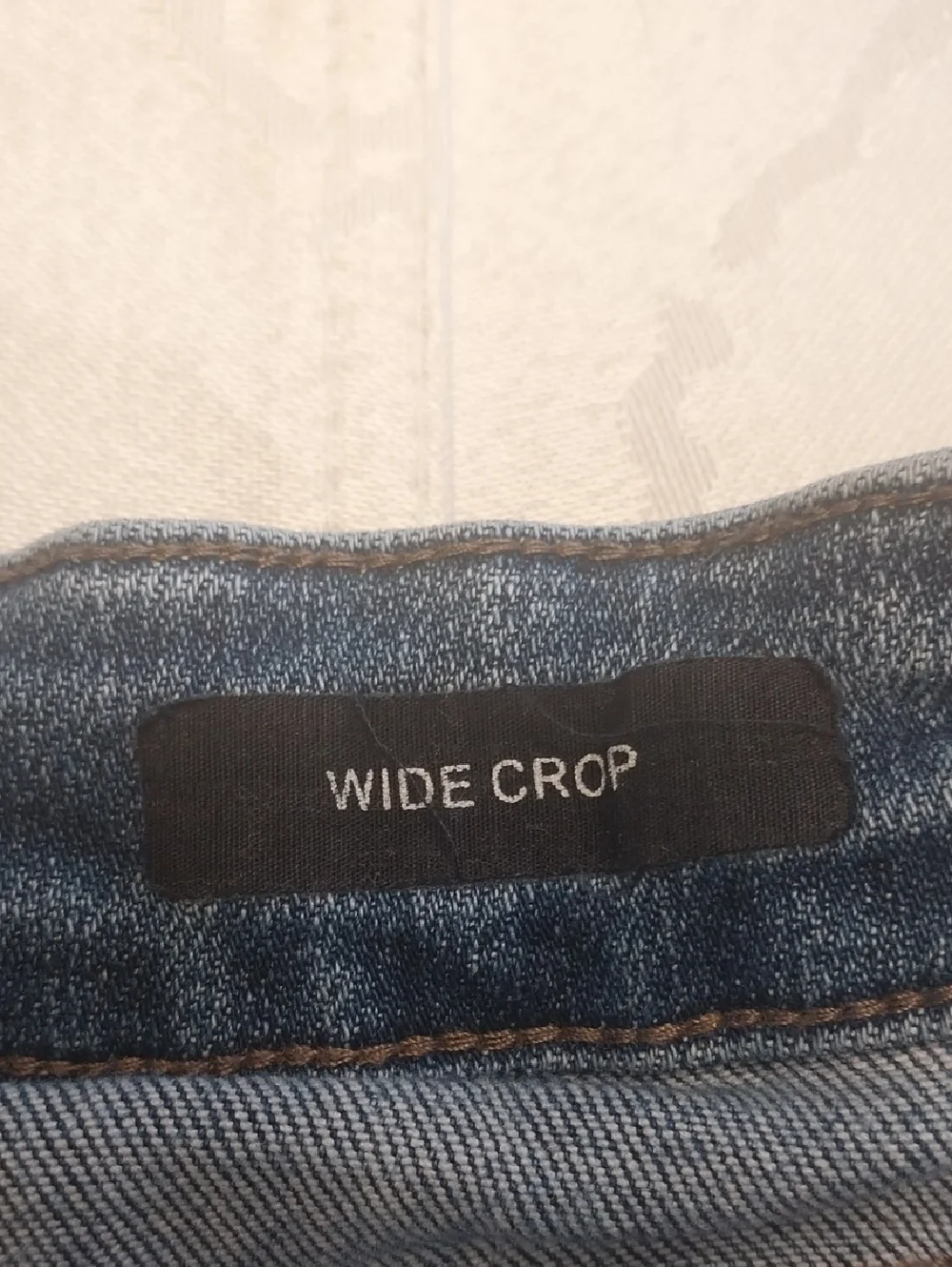 Judy Blue Distressed Crop Wide Leg Frayed Hem Jeans Size 13/31 Blue JB88475