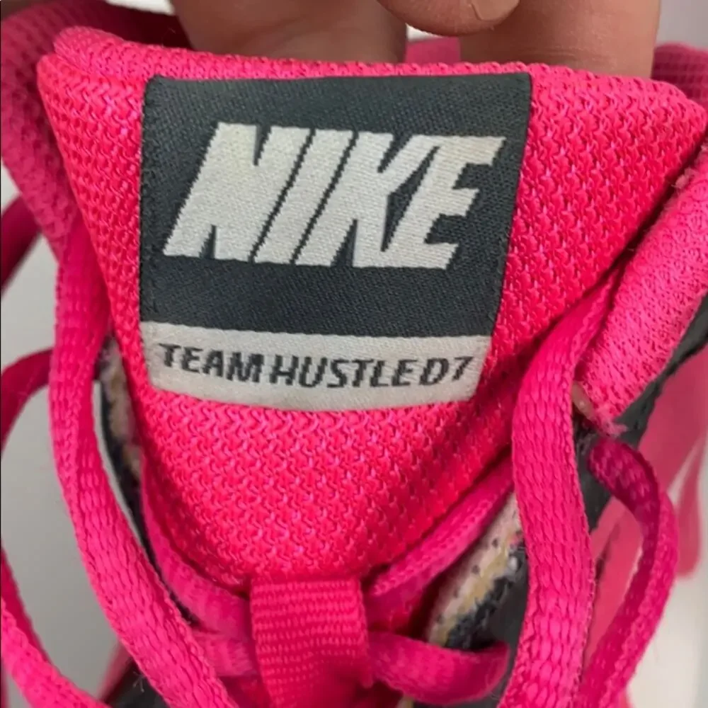 Nike girls pink