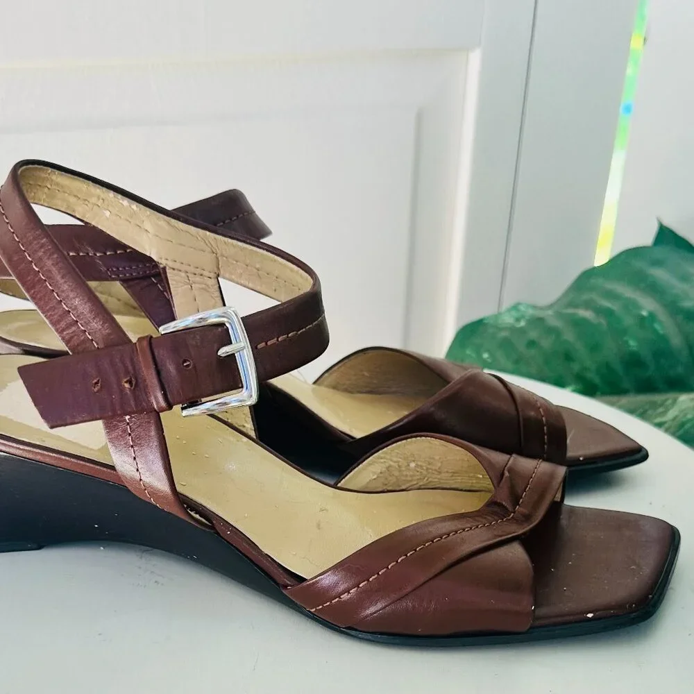 Franco Sarto classic vintage