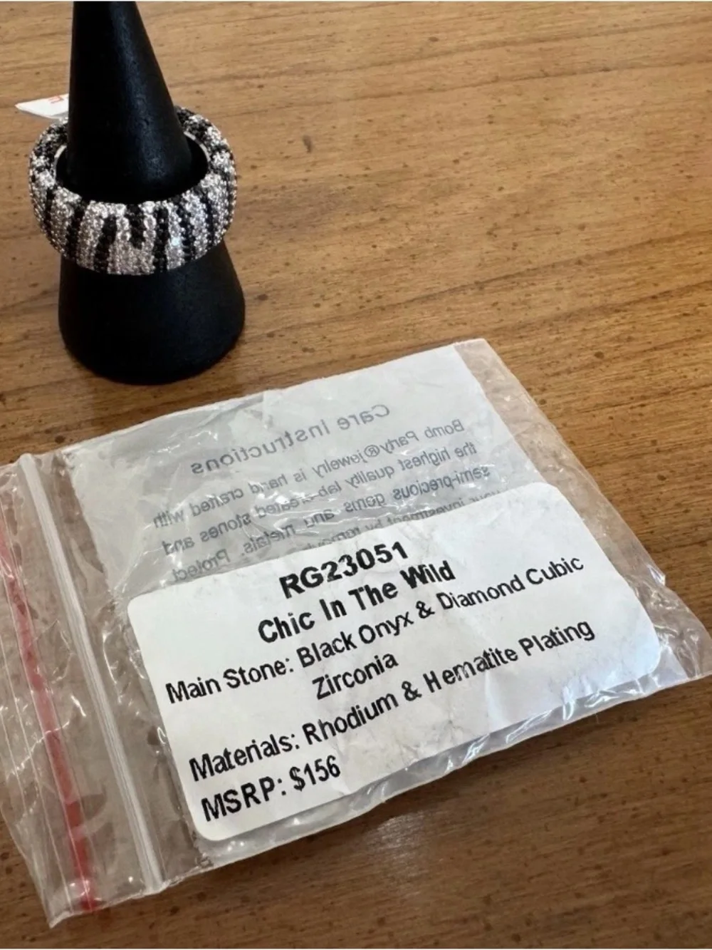 Bomb Party ring band