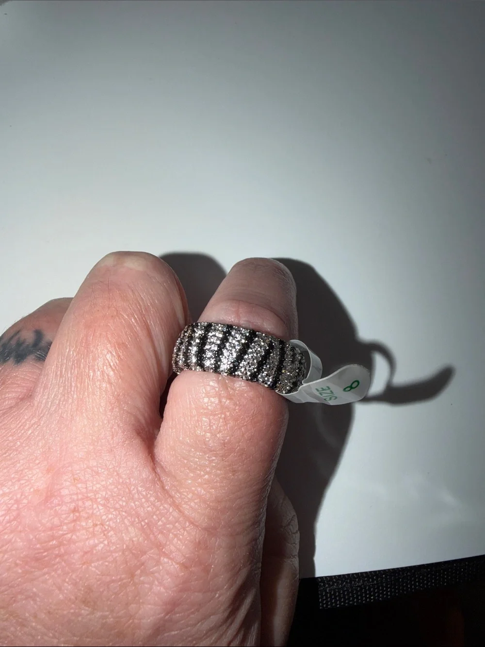 Bomb Party ring size