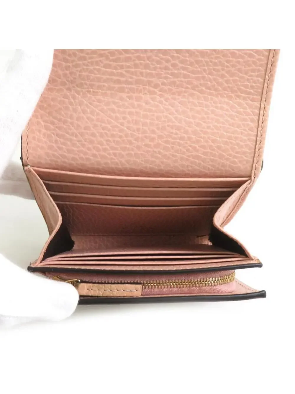 Gucci indulge luxury