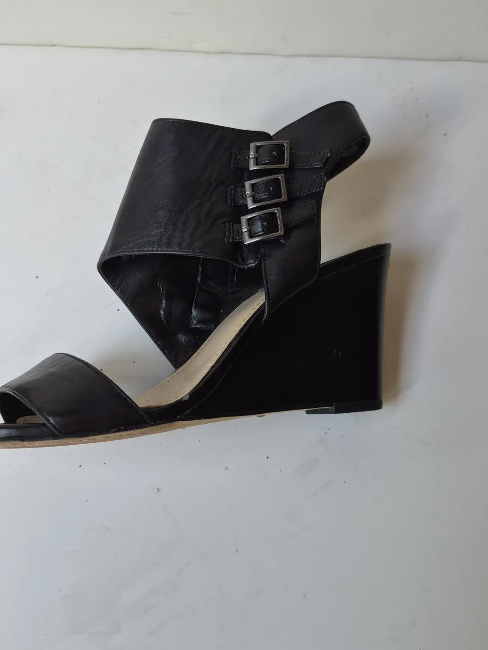Vince Camuto chic black