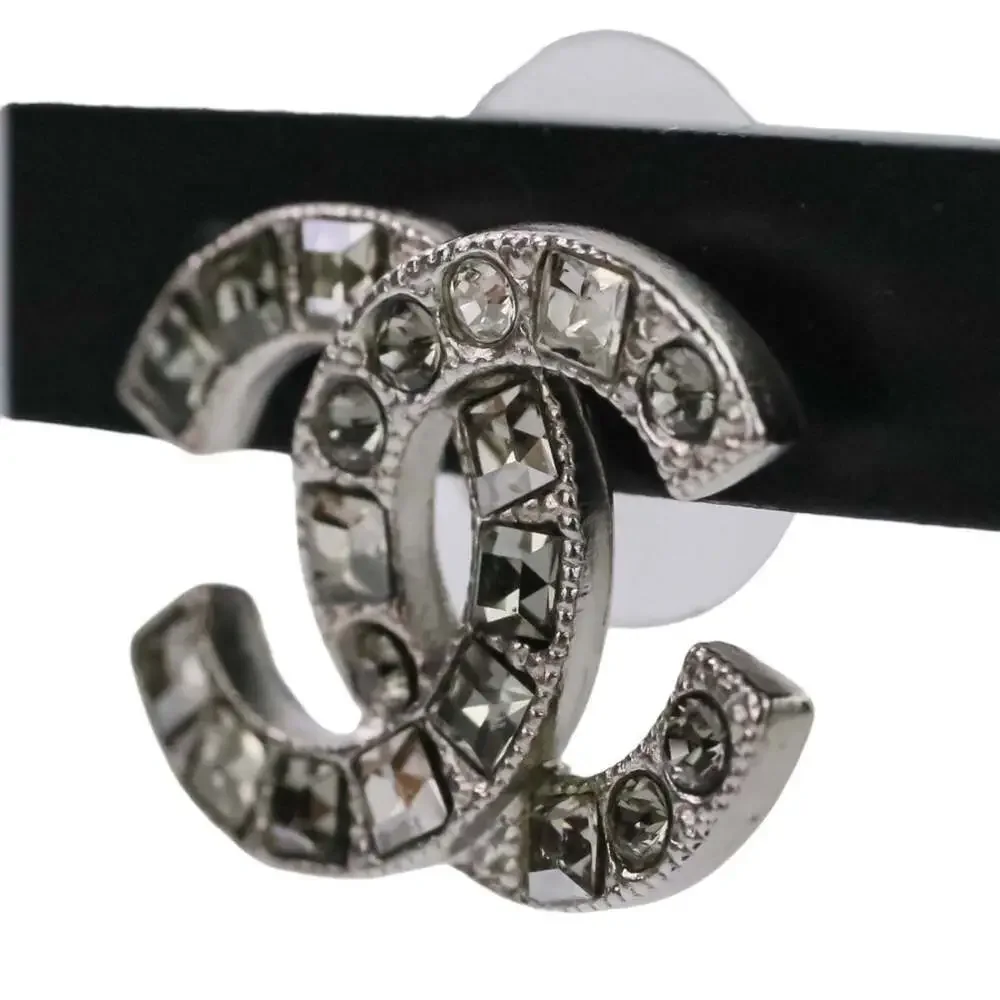 CHANEL silver logo
