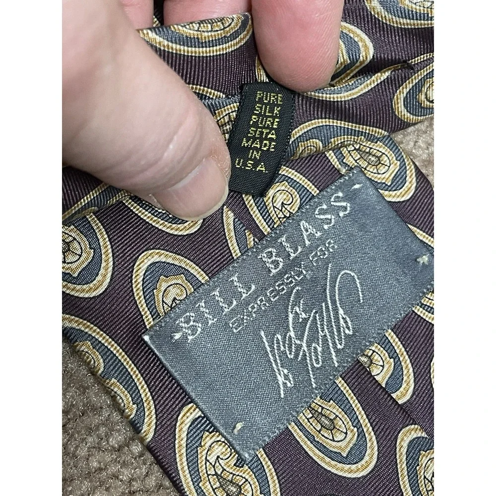 Vintage Bill Blass‎ Silk Tie Paisley Tan Burgundy 3.5