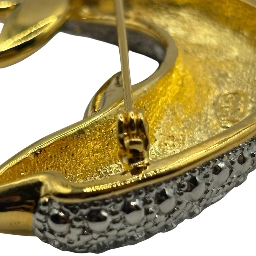 Vtg Dolphin Brooch Pin By P.‎ S. Co. Rhinestone Gold Tone Y2K Dated 2000 Ocean