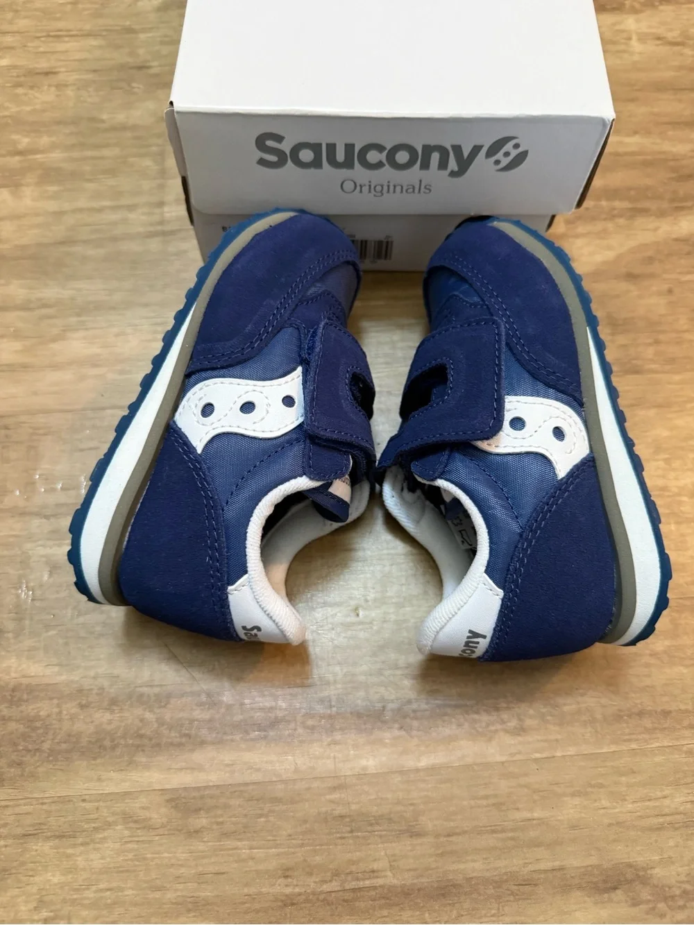 Saucony kids sneakers