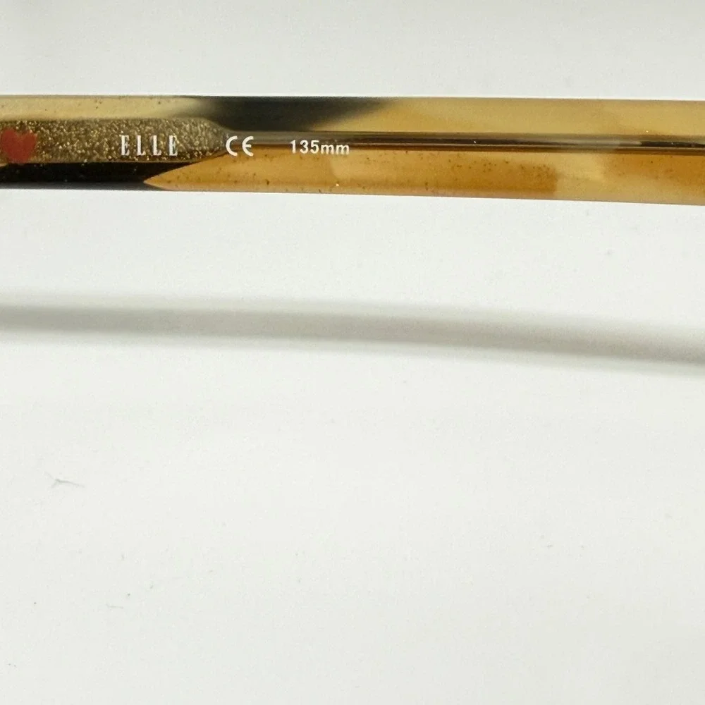 Elle measurements lens