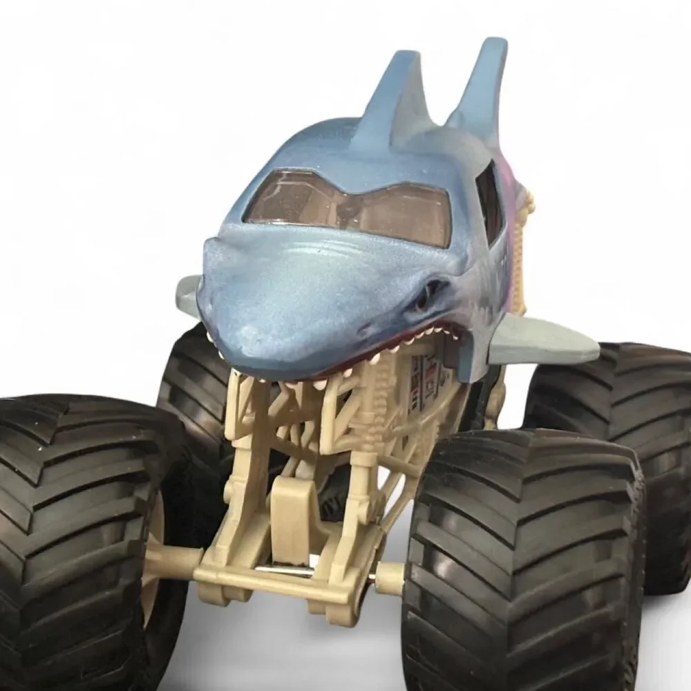 monster-jam megalodon monster