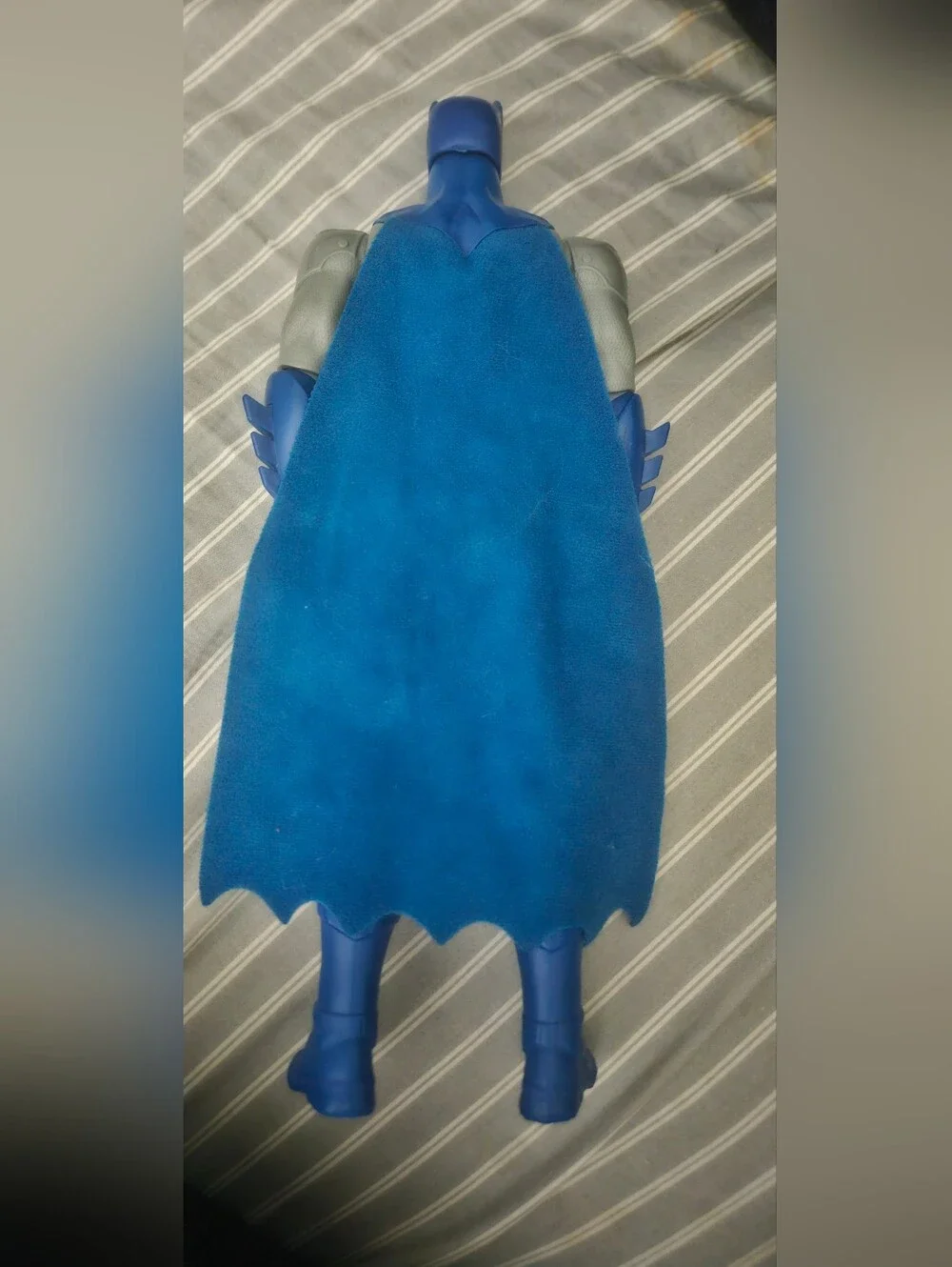 DC Comics play blue emblem