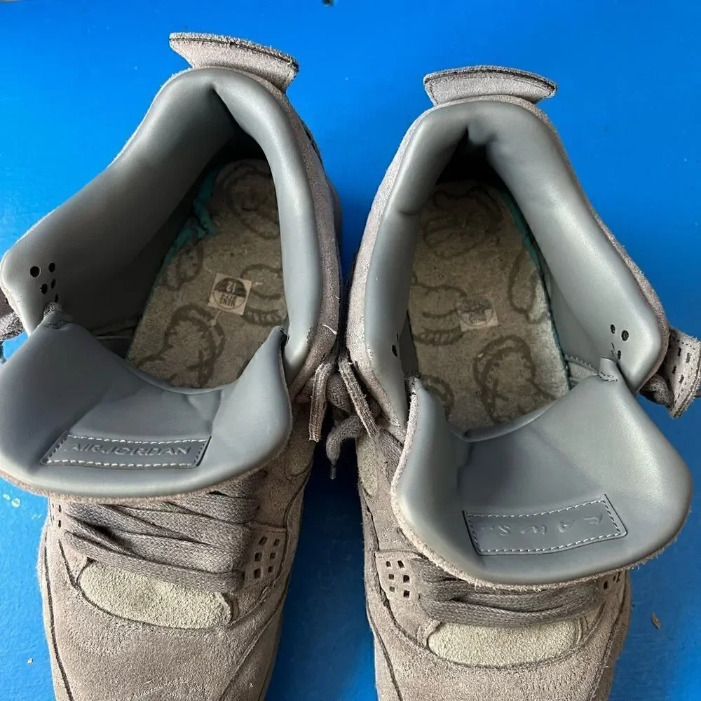 N/A kaws nike