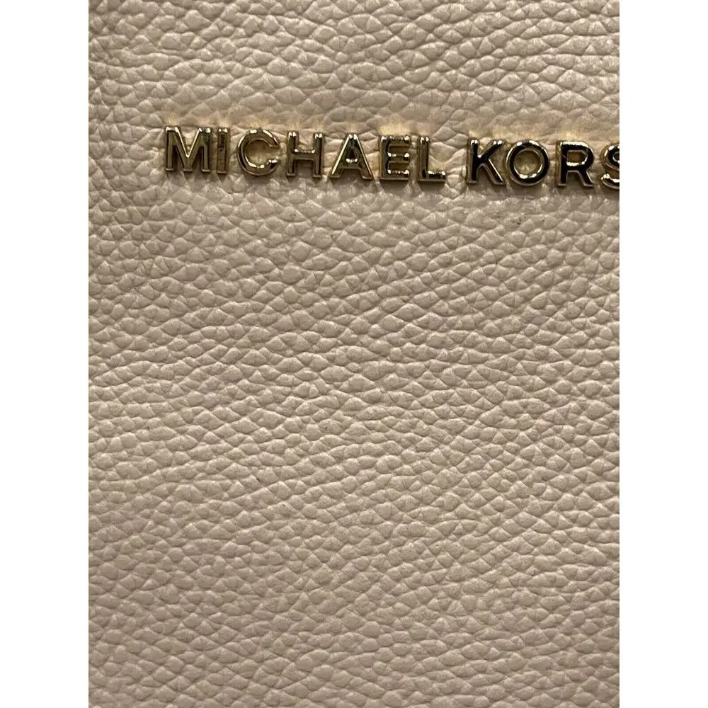 Michael Kors saffiano leather