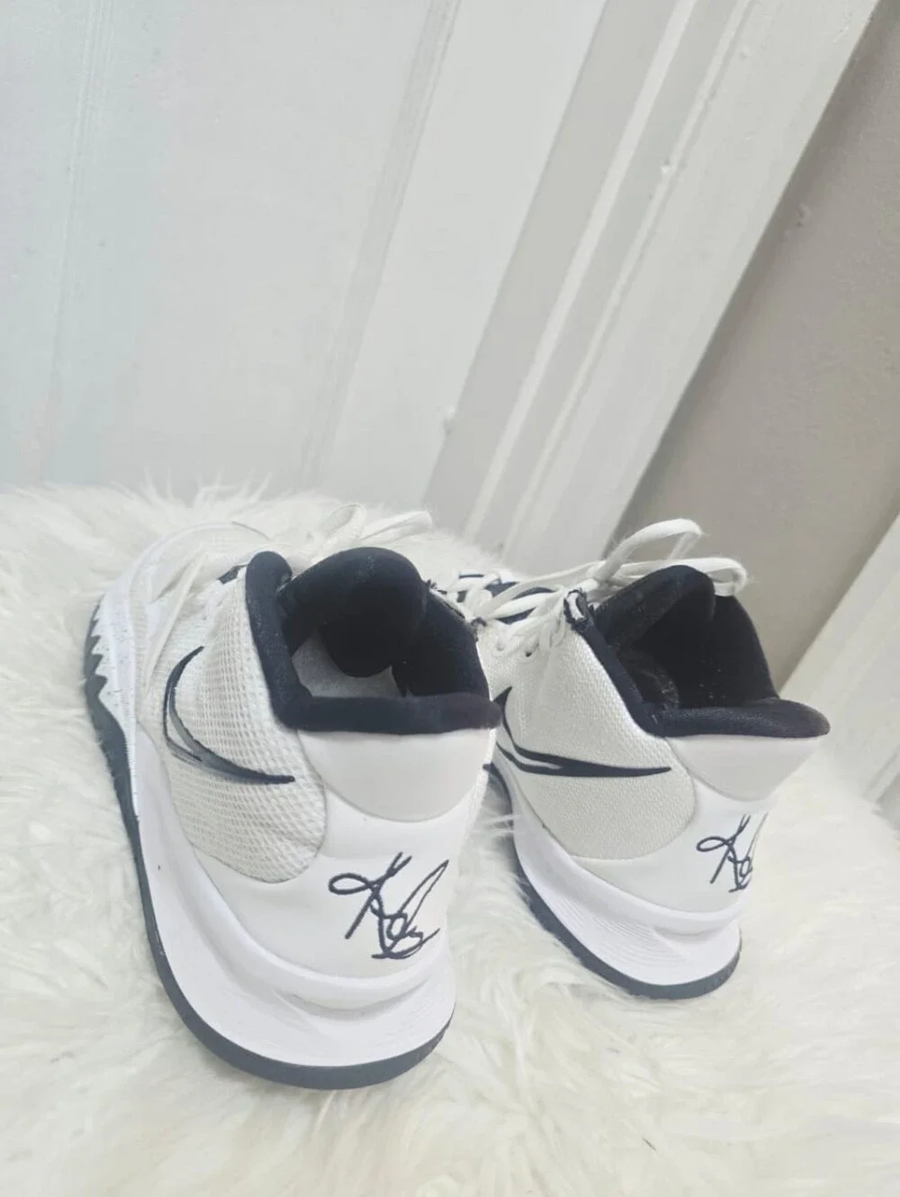 Nike Kyrie 7 TB White Black DA7767-100 Basketball Shoes Men's Tuxedo Size 6
