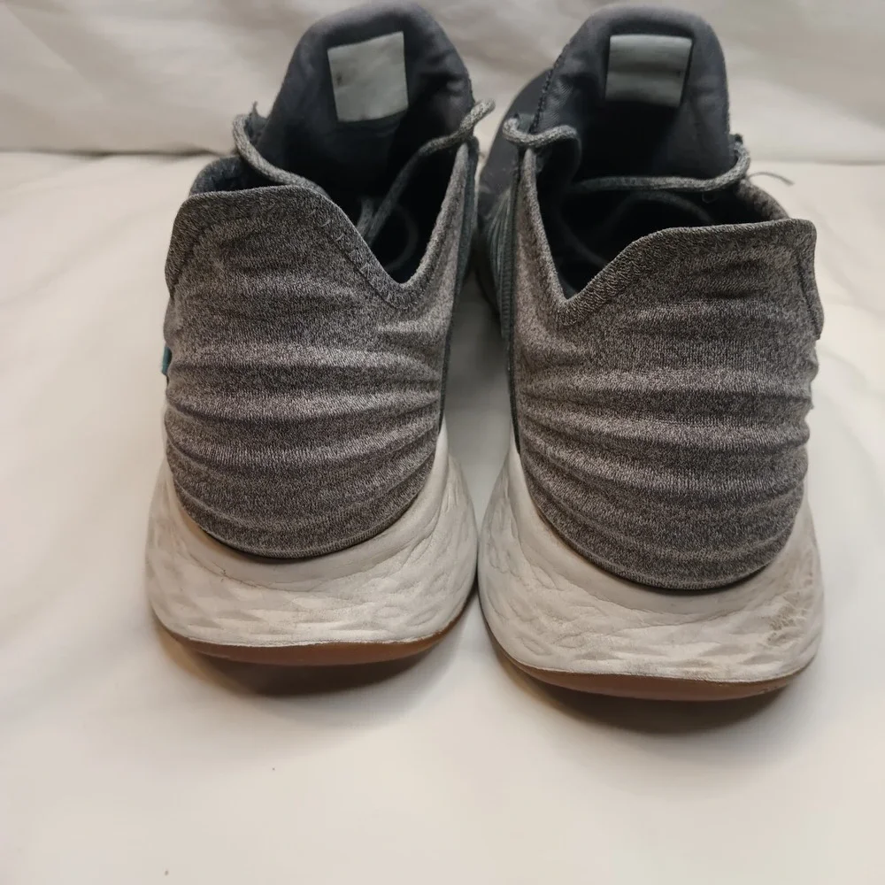 Men's Size 11 - New Balance Fresh Foam Roav Lead Light Aluminum