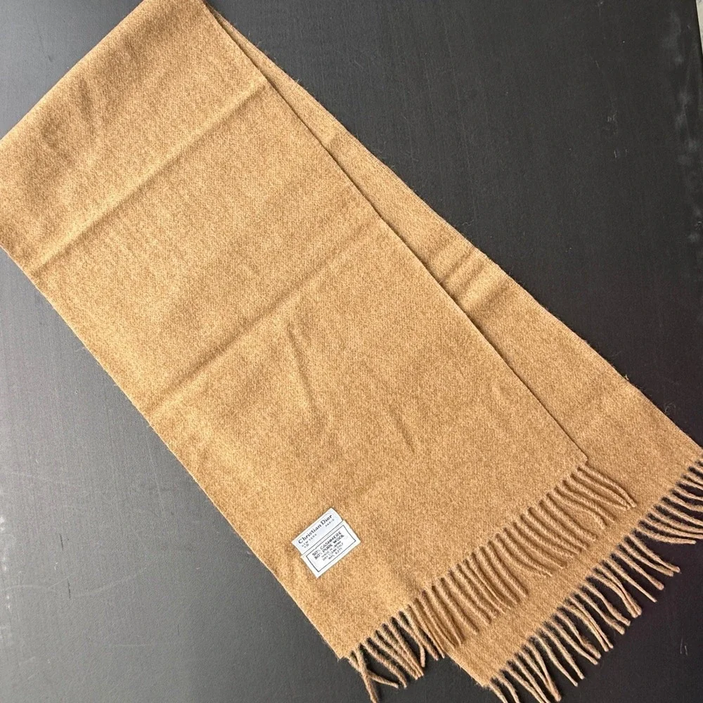 Christian Dior Paris New York Camel Cashmere Wool Scarf Vintage Fringed Tan 50