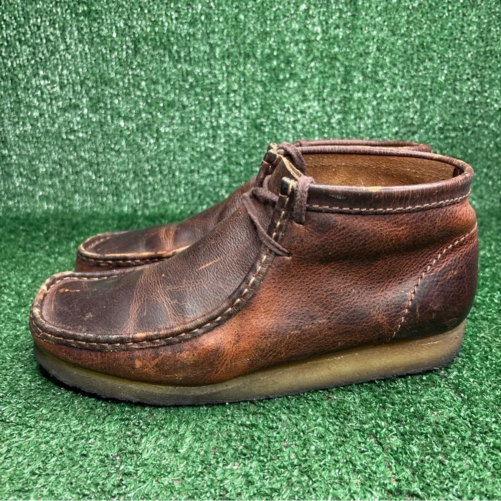 Clarks wallabee dark
