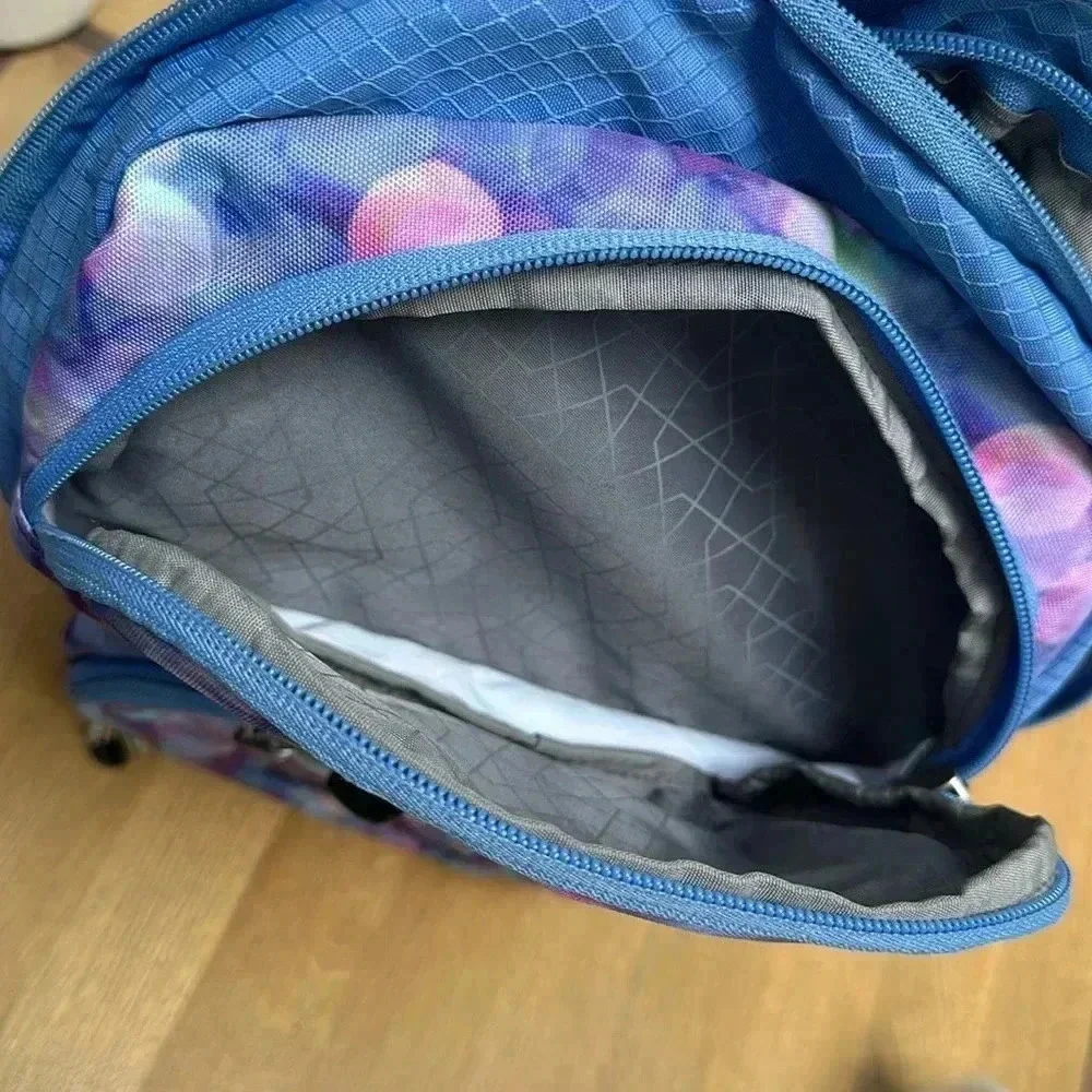High Sierra straps great