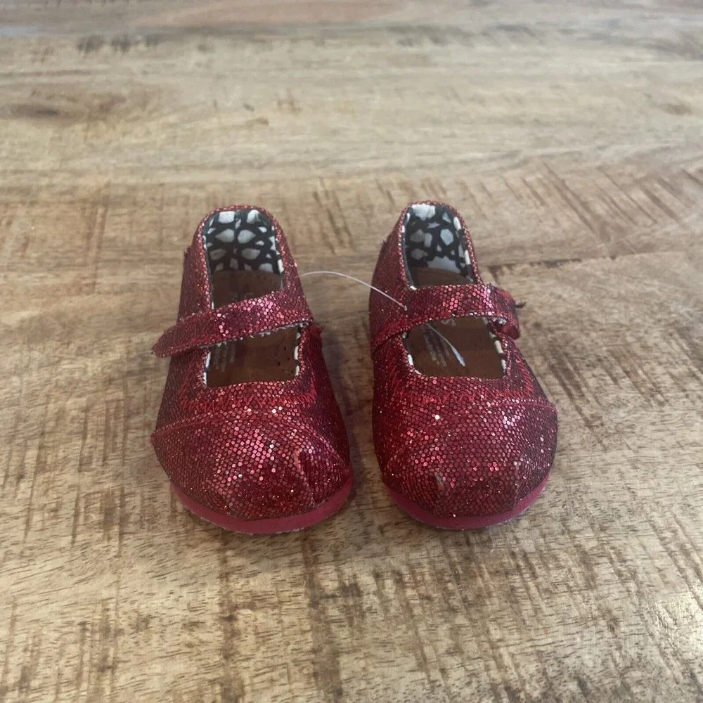 Toms these adorable