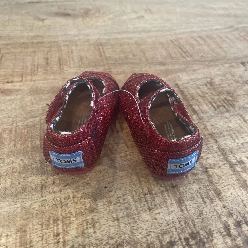 Toms these adorable