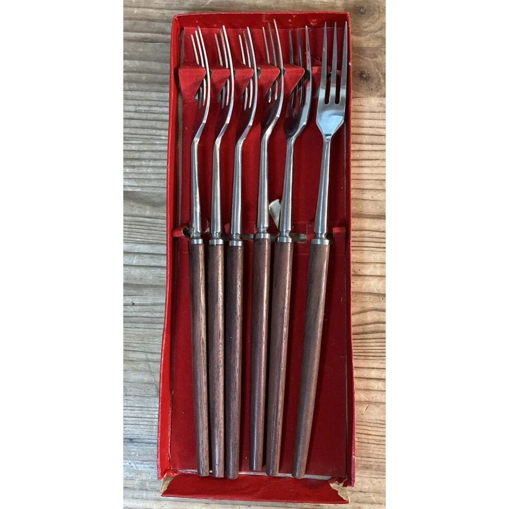 Unbranded lot 15