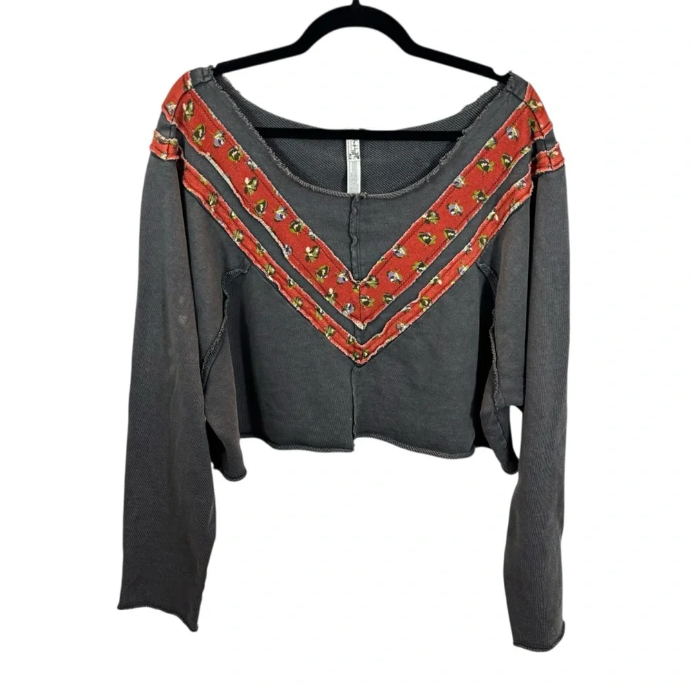 Ladies Intimately Free People V Neckline V Pattern Patchwork Sweatshirt Large‎