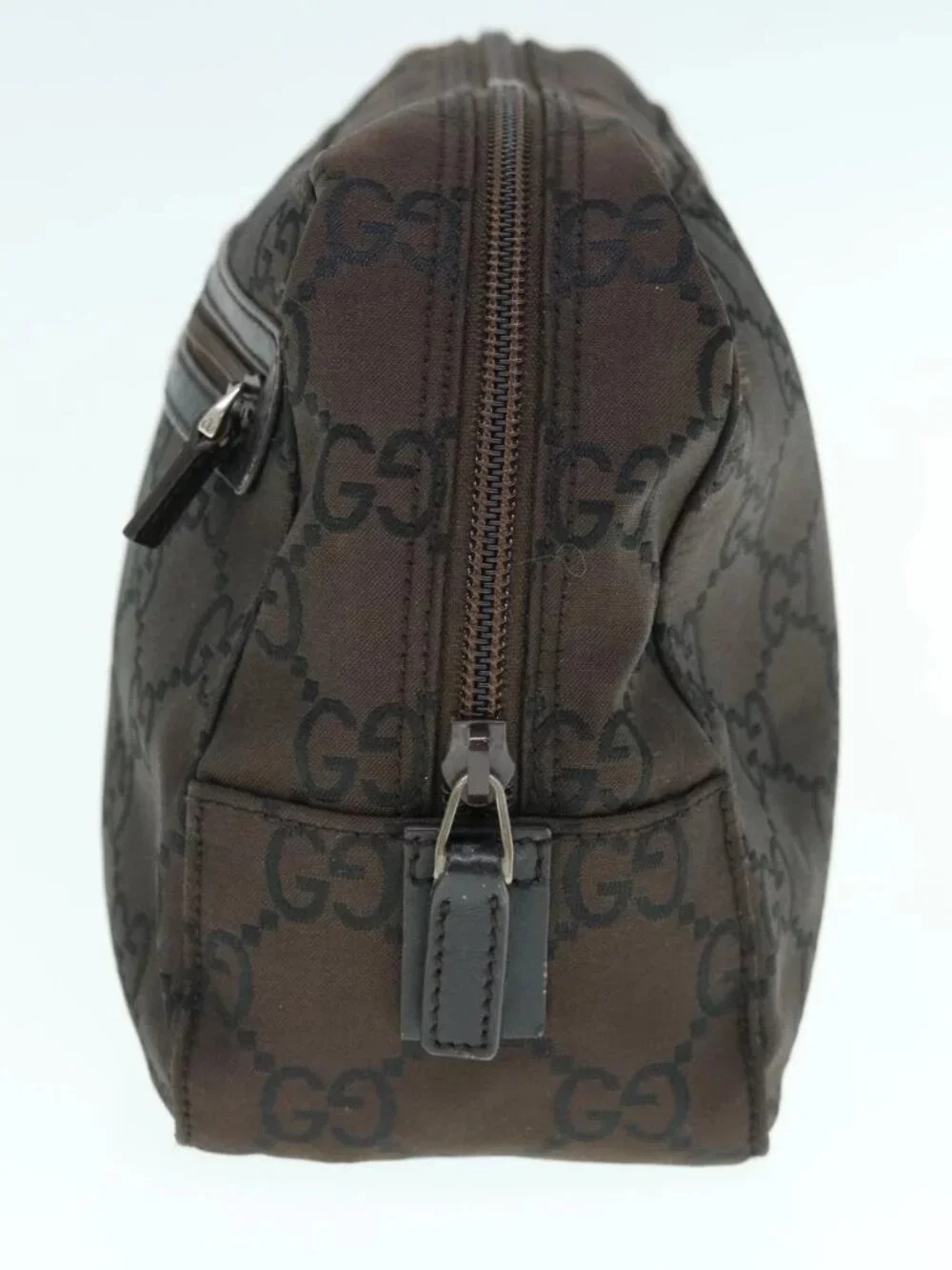 Gucci brand	gucci color	dark