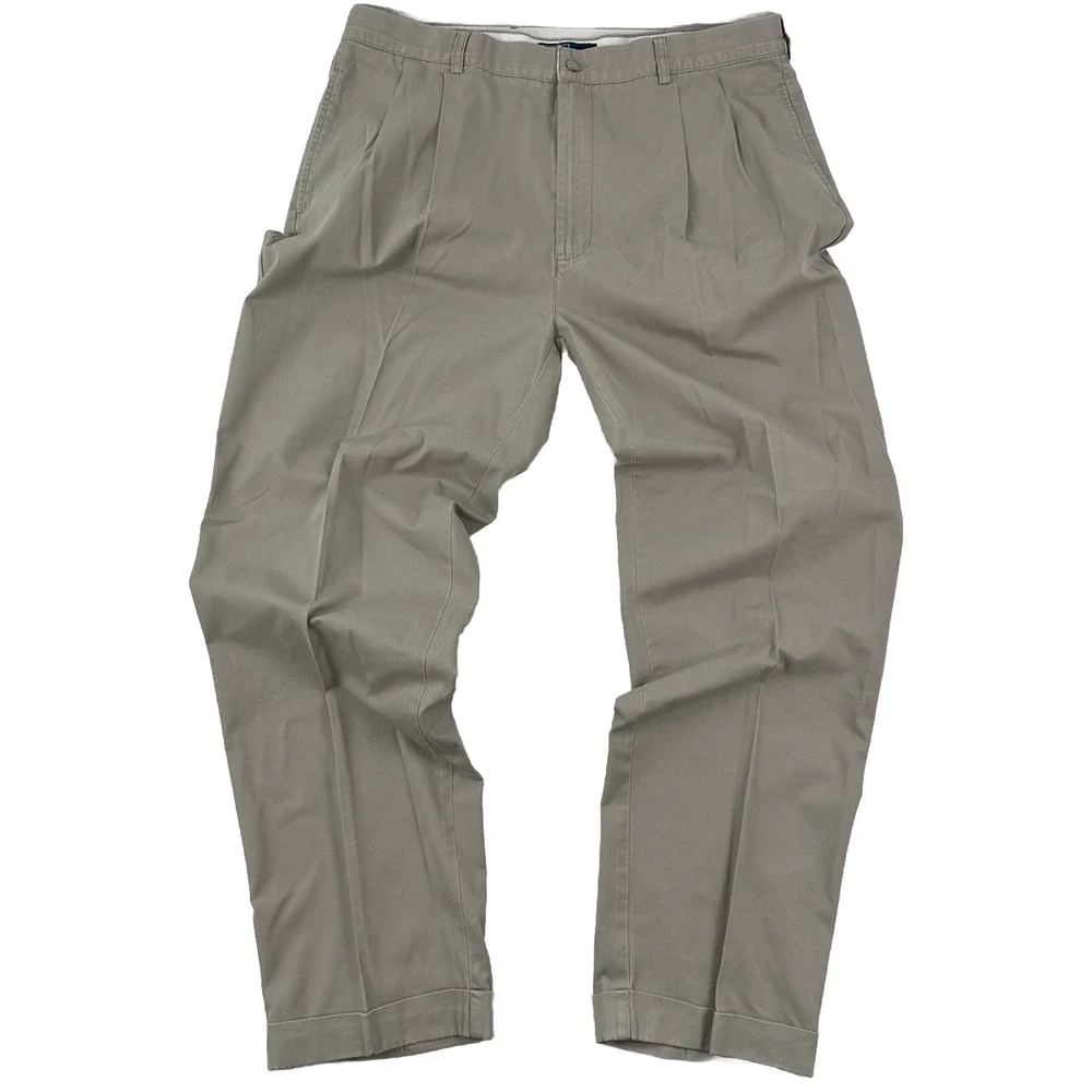 Polo Ralph Lauren examine photos