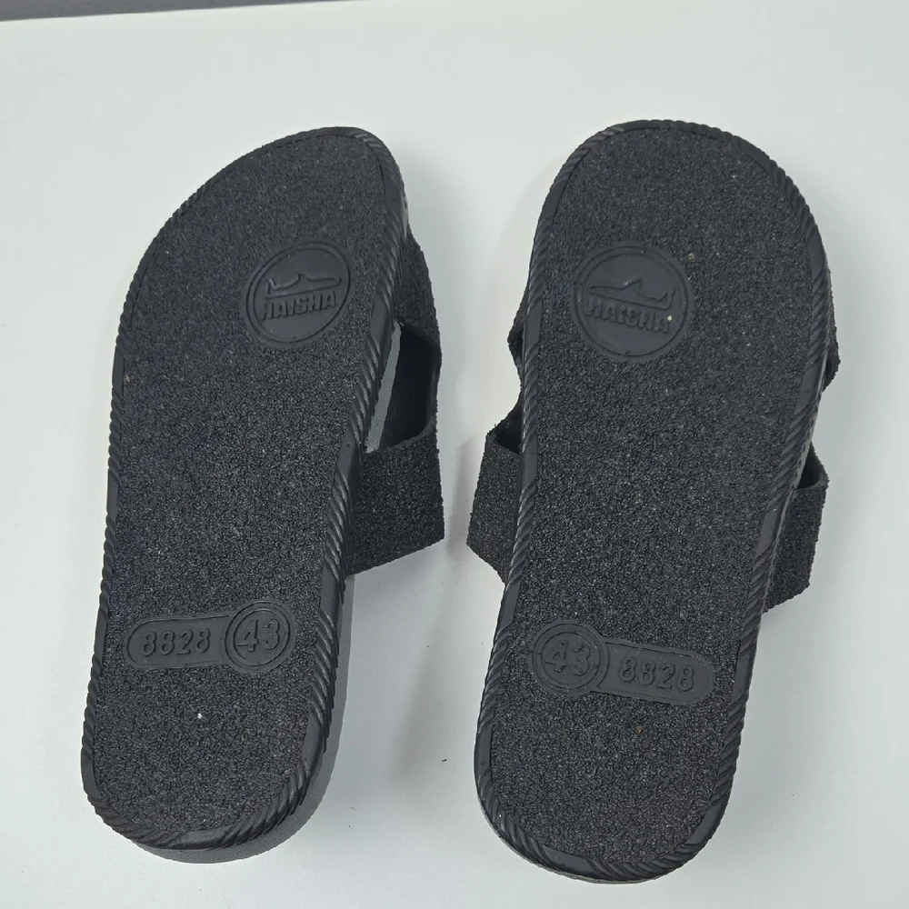 Rockin comfortable black