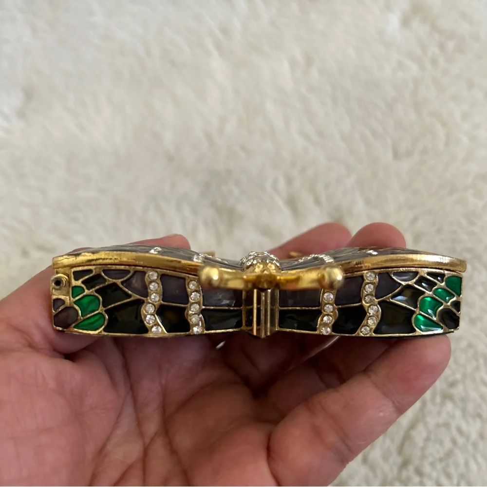 Unbranded beautiful piece