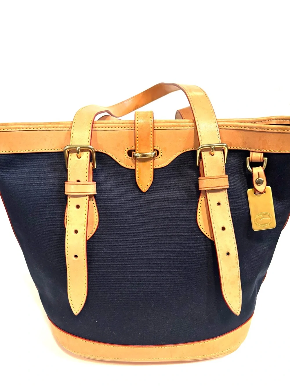 Dooney & Bourke classic vintage