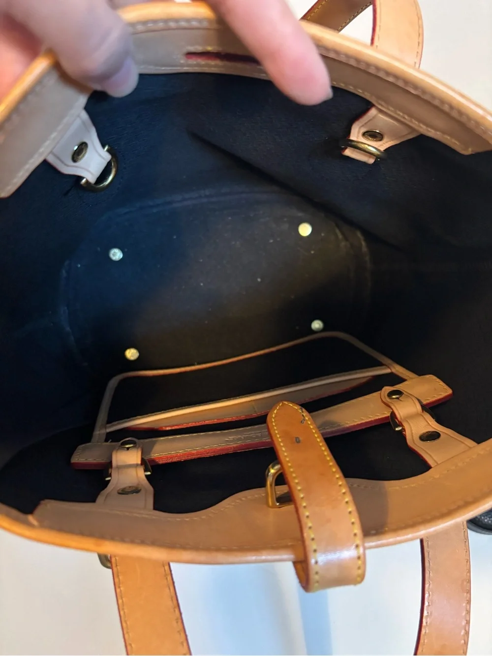 Dooney & Bourke classic vintage