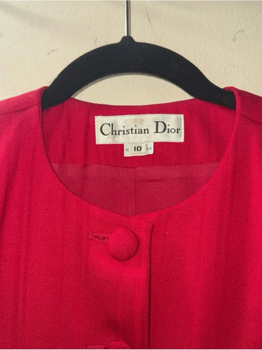Dior button elegant up